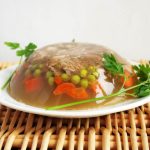 Mikor kell a zselatint a kocsonyába tenni?