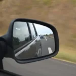 Mit kell látni a visszapillantó tükörben?
